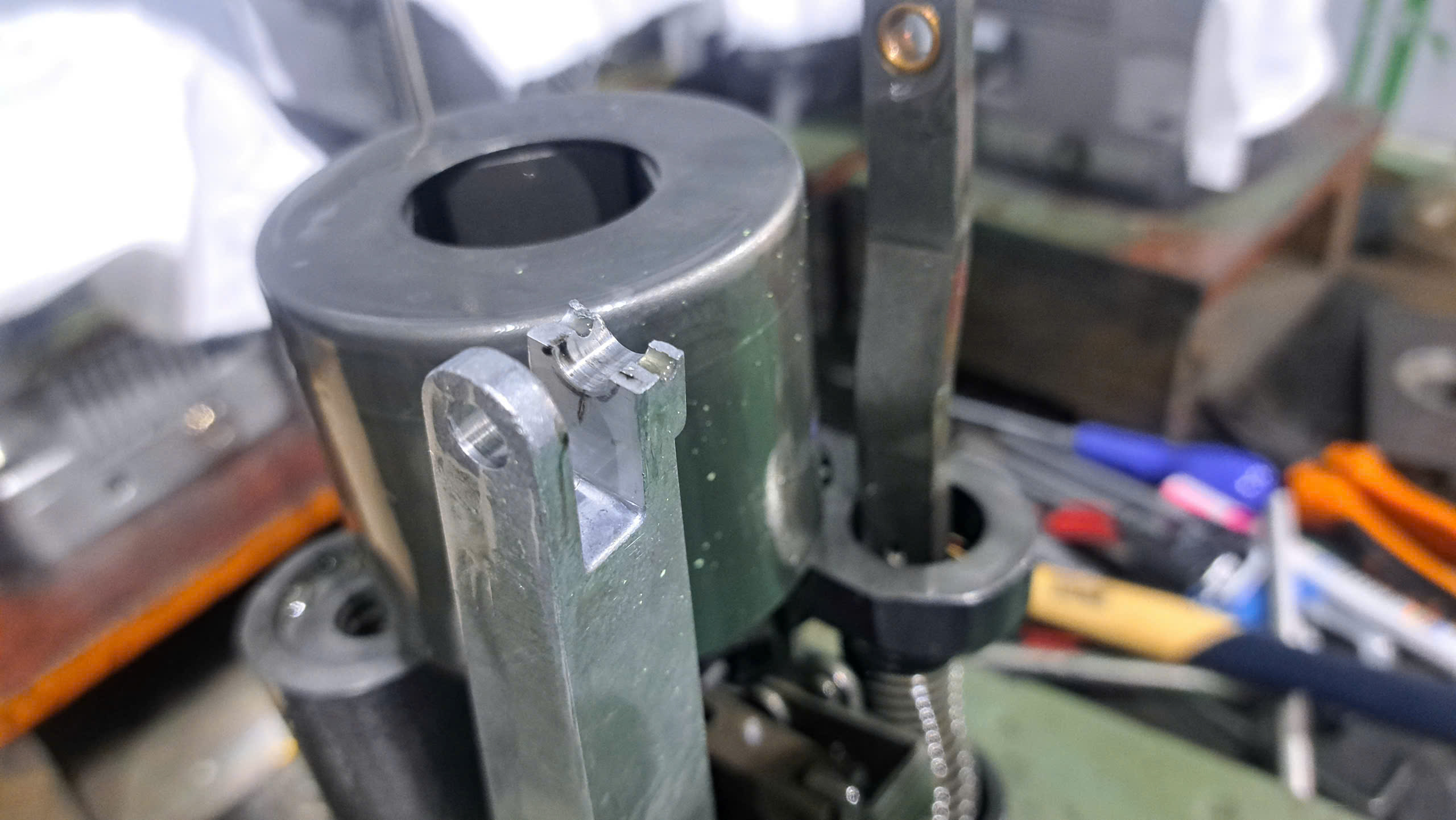CASE STUDY – REMOTE MANEUVERING FAILURE -  4,000 DWT LPG TANKER 